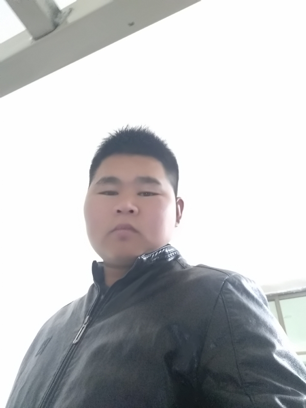 小哥的第一张照片--泰和中老年相亲网